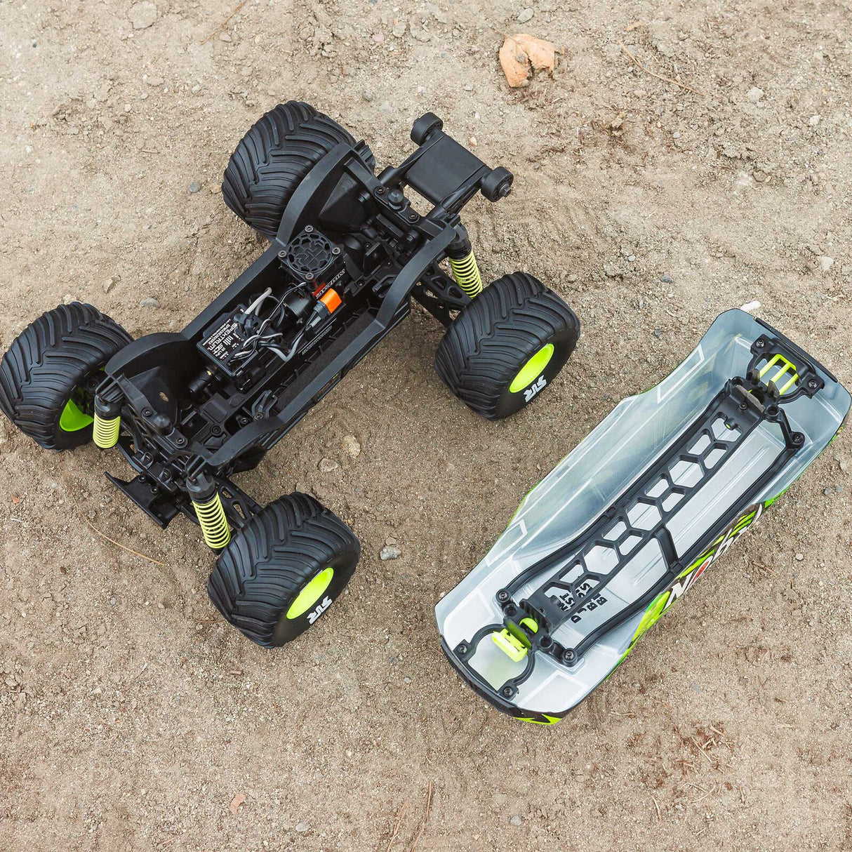 ARRMA 1/16 Gorgon Grom 4WD Monster Truck (Brushed / RTR)