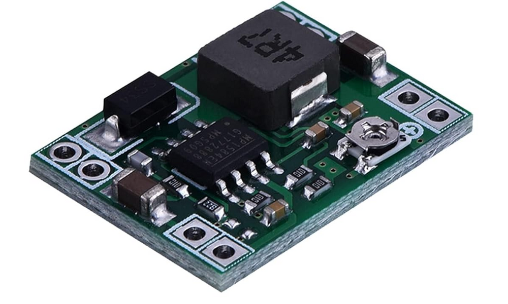 Adjustable Voltage Regulator (Input 5-28V / Output 3-20V)