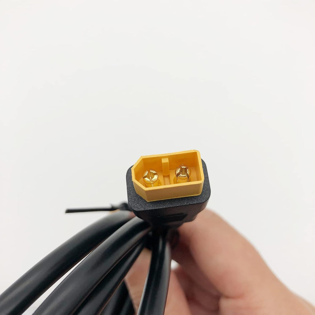 Power Cable XT60 to 2.5mm Angled Barrel Adapter